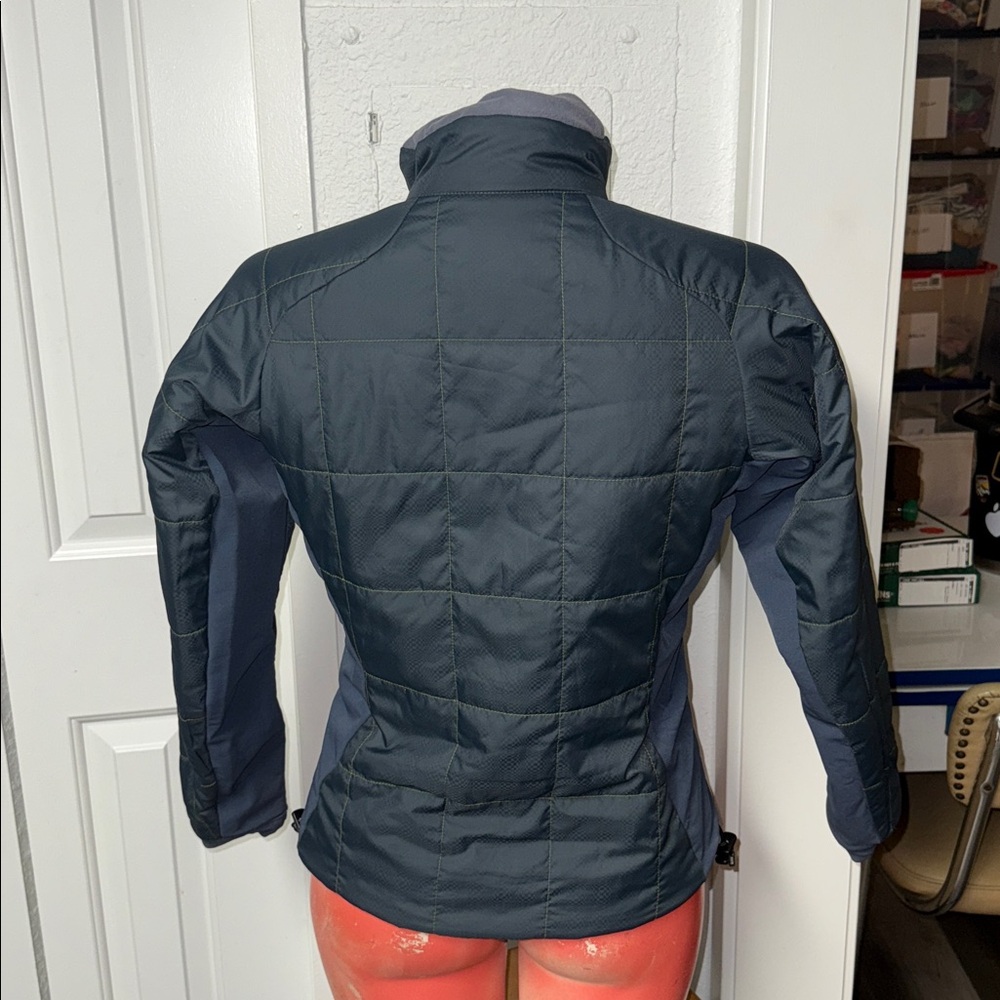 Mountain Hardwear reversible jacket - image 8
